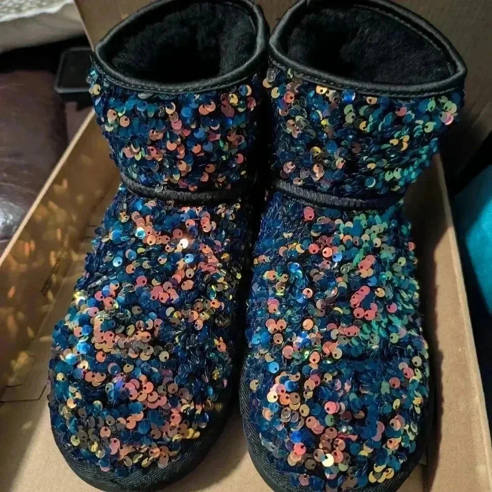 UGG booties - Picture 5 of 8
